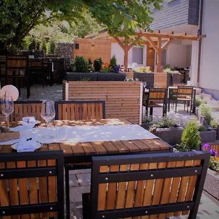 ホテル Hotel-restaurant Zum Schwanen 3*
