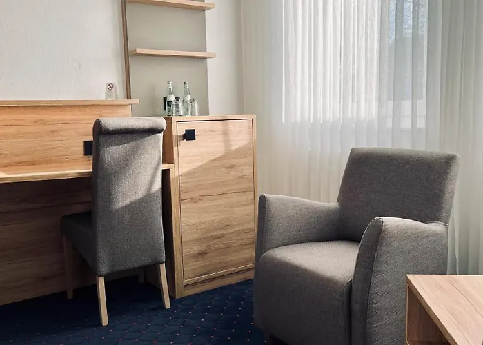 Отель Hotel-restaurant Zum Schwanen Вермельскирхен